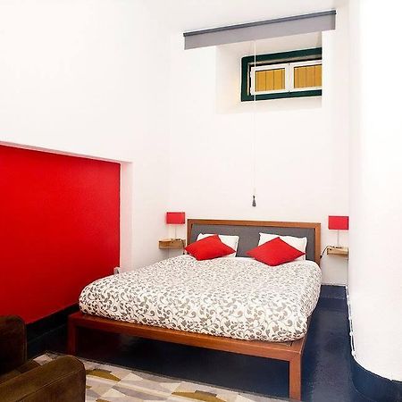 Renewed Apartment In Alfama Lisbon Luaran gambar